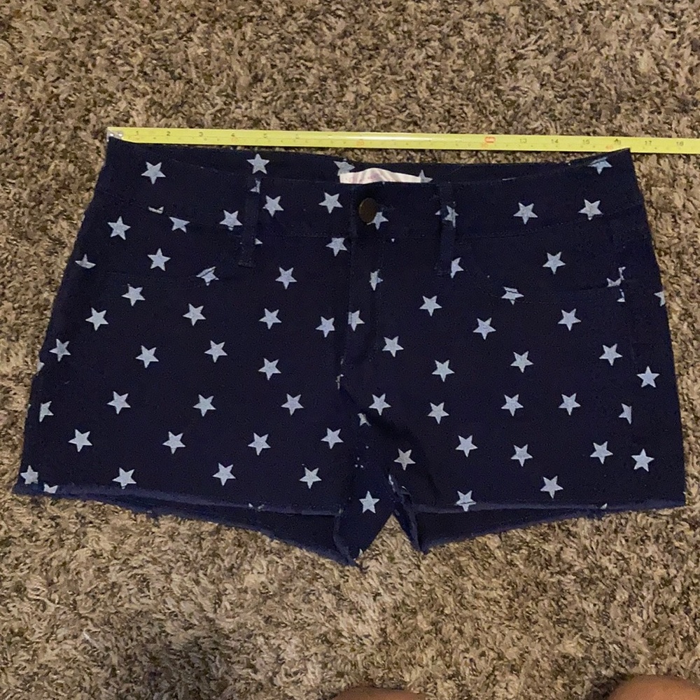 No Boundaries shorts Size 13